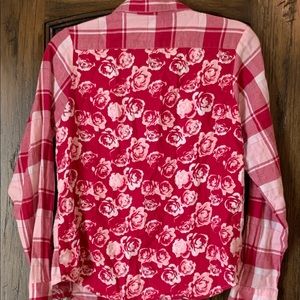 Girls plaid top